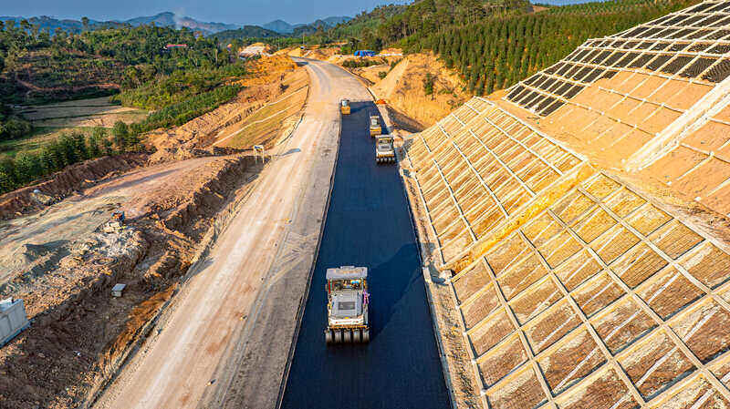 연료 가격 상승, 부지 정리 문제로 국경 지역 고속도로에 압박 가중. 사진: 부린