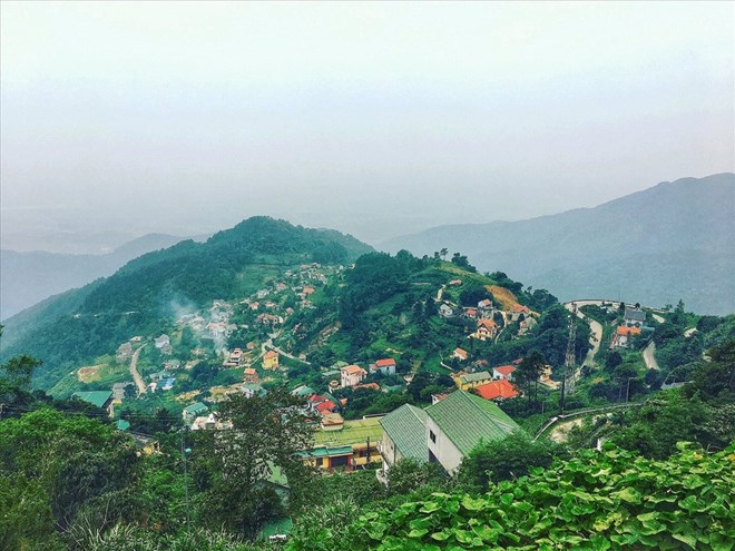 Khu du lịch Quốc gia Tam Đảo có phong cảnh núi non hùng vĩ, bao quát cả một vùng rộng lớn. Ảnh: Lương Hạnh