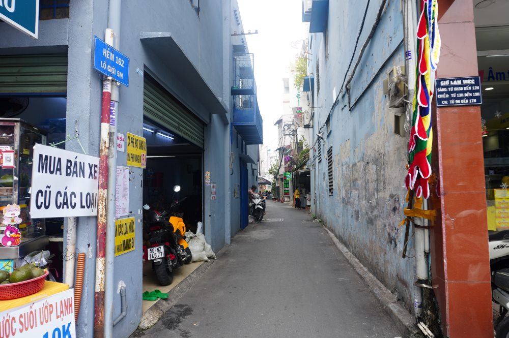 호치민시 11개 동의 500개 이상의 골목길이 개조되어 가로등이 설치될 예정입니다. 사진: 응옥 아잉