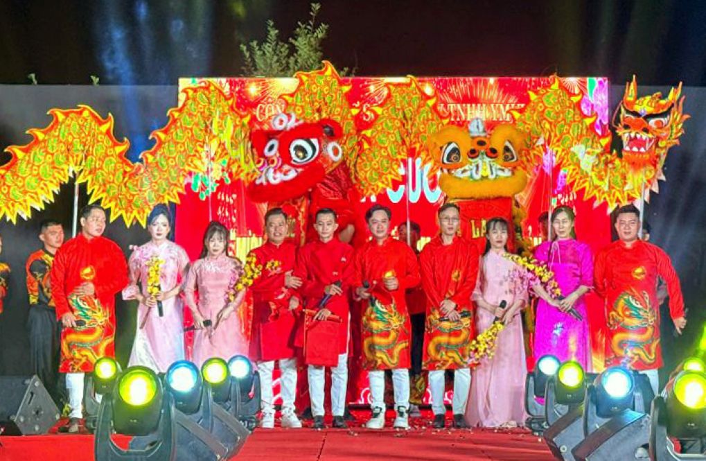 Sinh hoạt văn nghệ do Công đoàn cơ sở phối hợp doanh nghiệp tổ chức cho đoàn viên, công nhân, người lao động. Ảnh: Thanh Mai