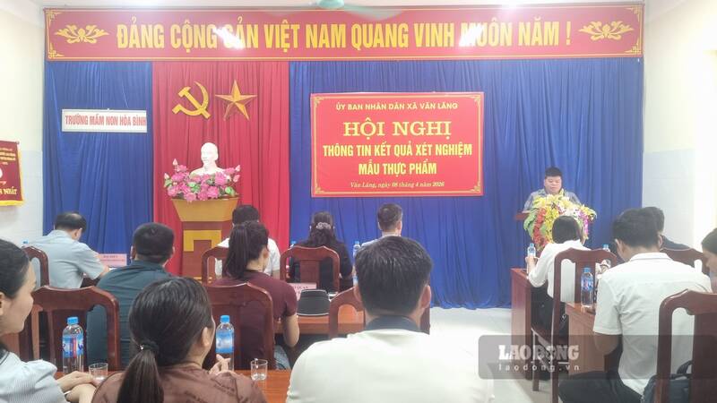 UBND xã Văn Lăng công bố