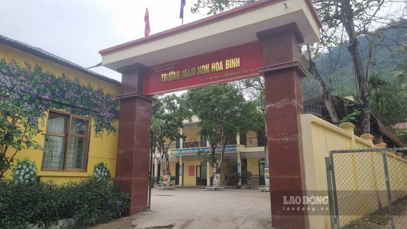Administrative penalty for food supplier. for Hoa Binh Kindergarten. Photo: Viet Bac
