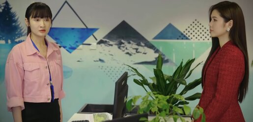 Trang unexpectedly received favor from My Linh. Photo: VFC