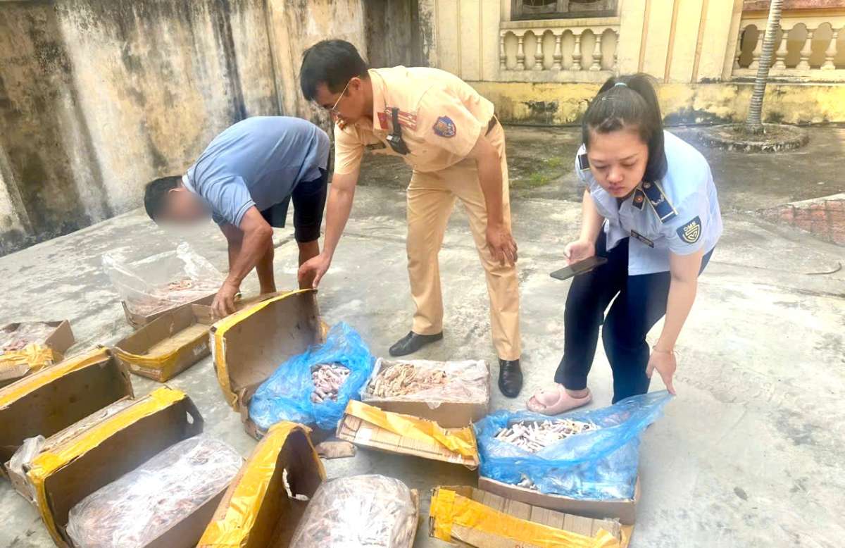 Objetos infractores. Foto: Policía de Ninh Binh