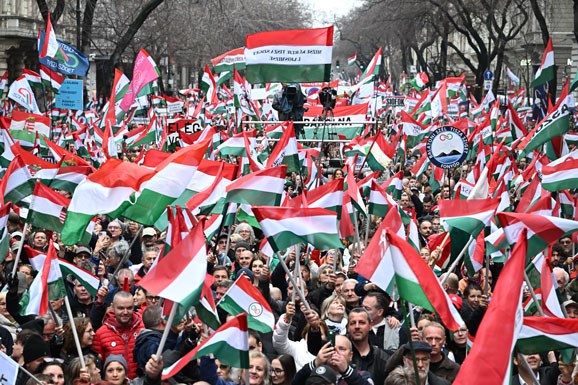 People protest in Budapest (Hungary) on March 15 to protest Prime Minister Orbán - who often has opposing views to the EU. Photo: AFP