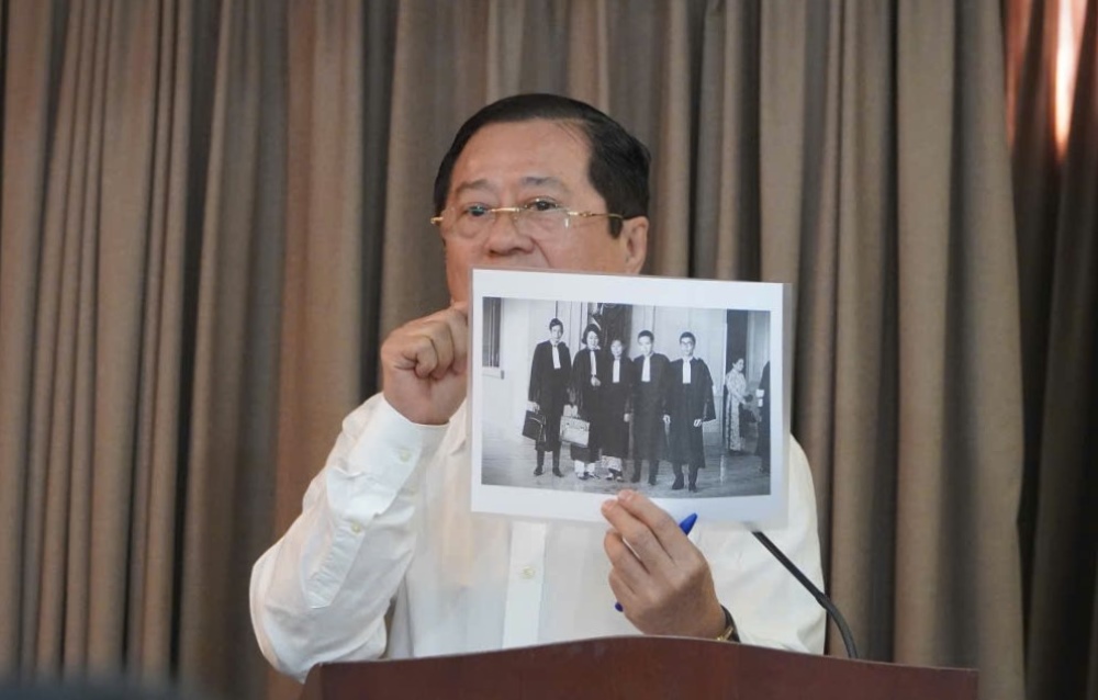 Luật sư Nguyễn Văn Hậu chia sẻ về tính kế thừa lịch sử. Ảnh: Mai Anh