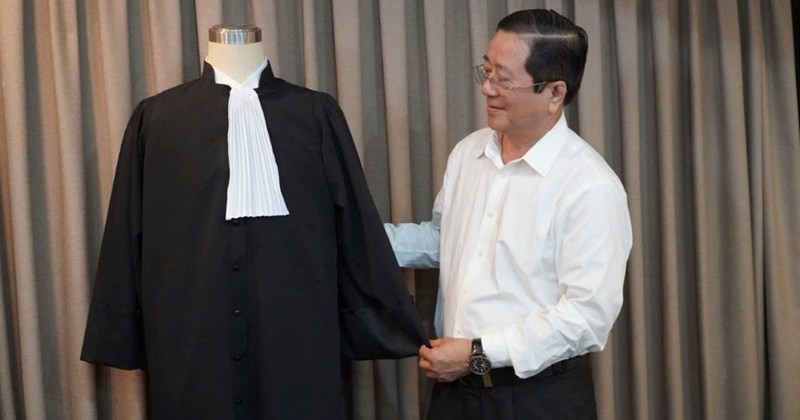 Luật sư mong trang phục mới phản ánh đúng sứ mệnh tư pháp