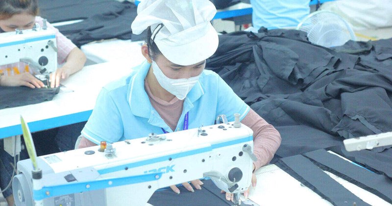 Doanh nghiệp Quảng Ngãi hỗ trợ tiền xăng cho đoàn viên, người lao động