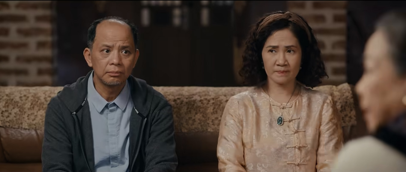 Bà Chính tích cực “đẩy thuyền” cho Trung và Mai khiến bà Diện khó chịu ra mặt. Ảnh: VFC.