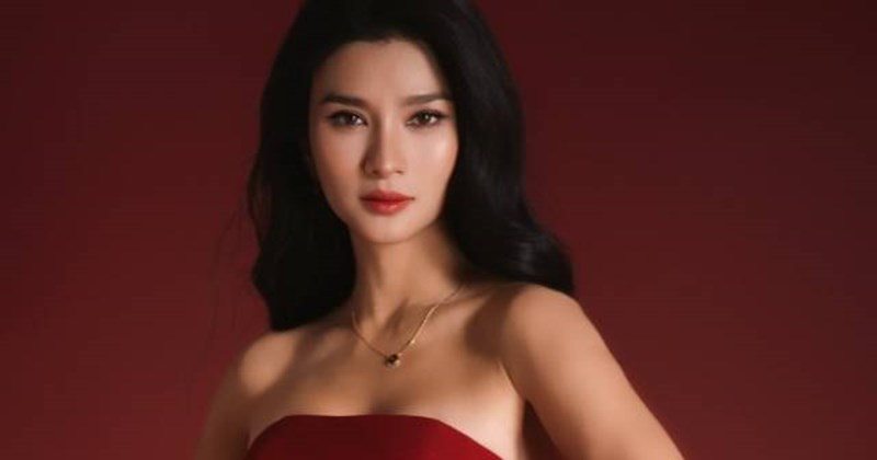 NSƯT có nhan sắc như Hoa hậu Nguyễn Thị Huyền, làm mẹ đơn thân tuổi 21