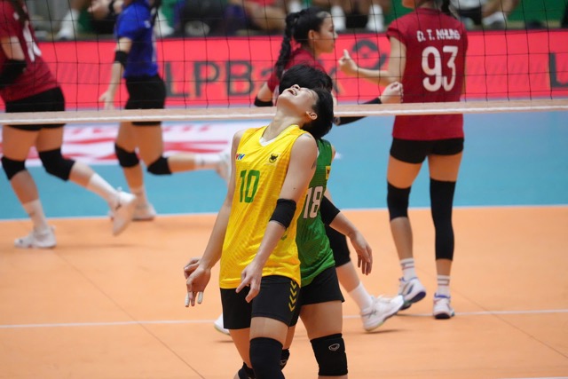 VTV Binh Dien Long An met Long Son Thanh Hoa Cement at the national volleyball tournament. Photo: VFV