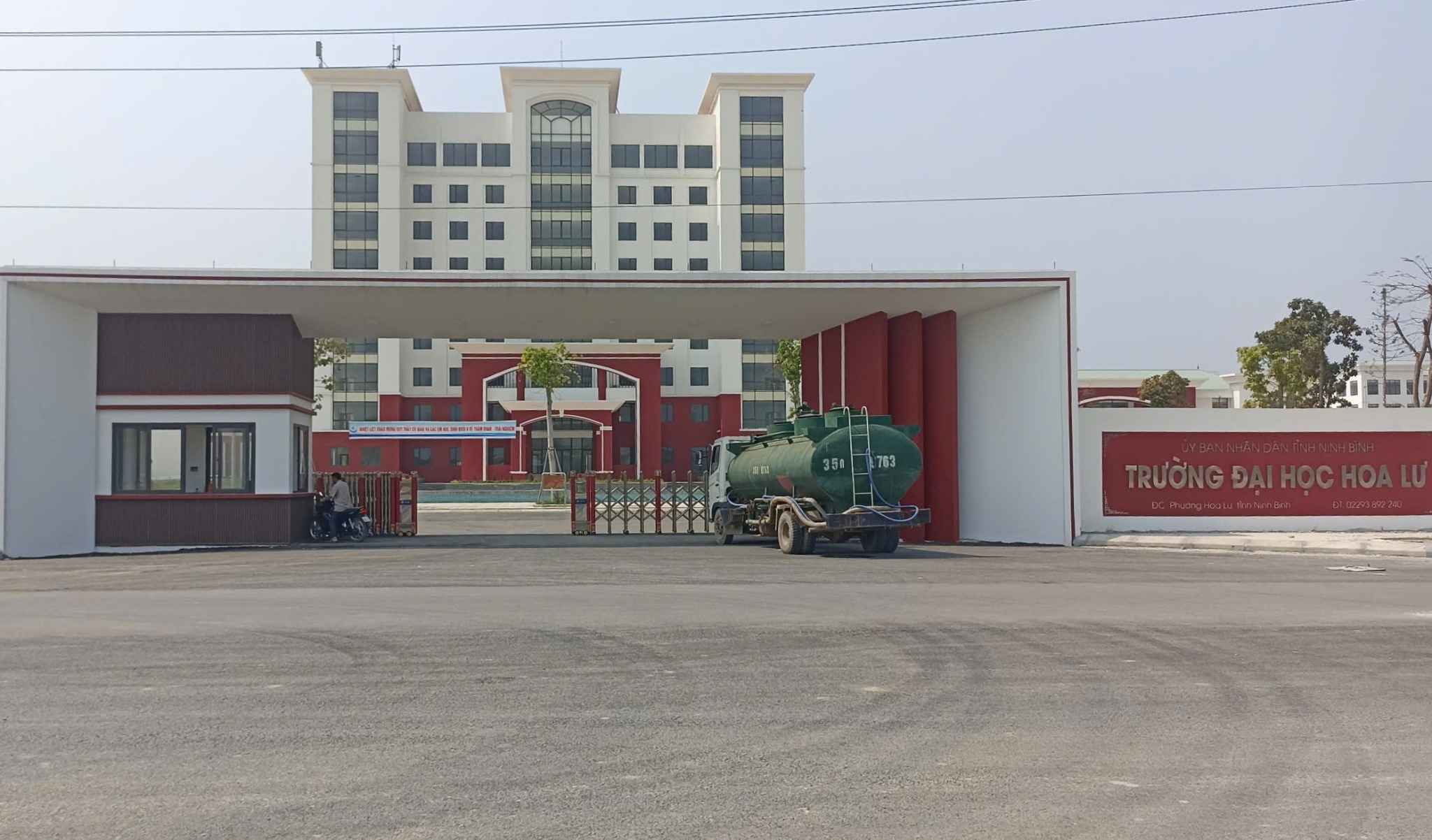 Hoa Lu University in Ninh Binh was inaugurated at the end of 2025 but has not yet been put into use. Photo: Nguyen Truong