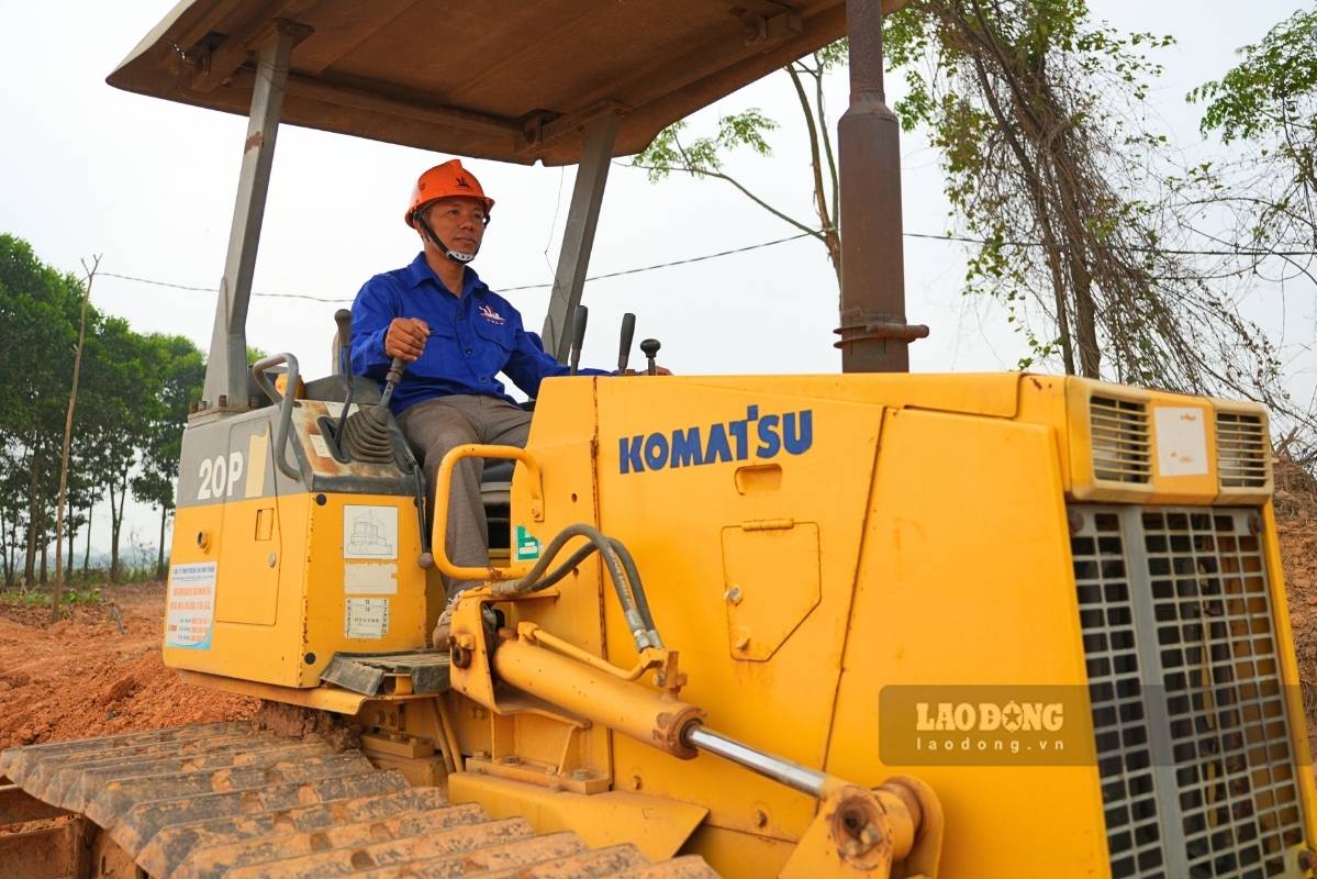 Anh Hoàng Văn Thiện (xã Tam Dương, Phú Thọ) vui mừng khi nhiều khu công nghiệp về với quê hương. Ảnh: Thanh Bình 