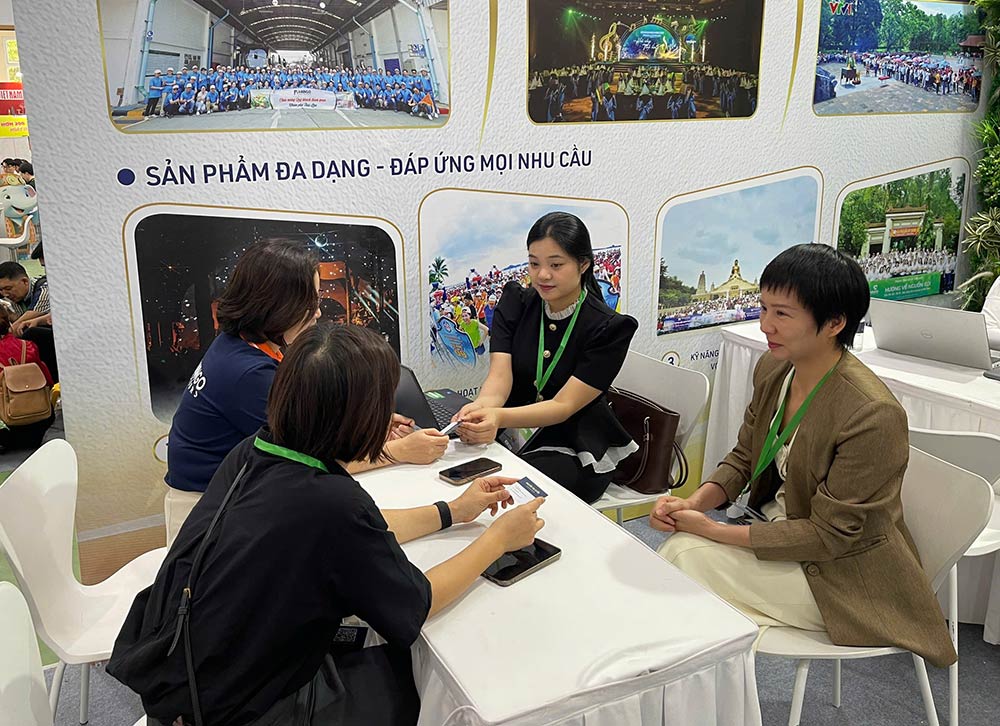 Doanh nghiệp tăng cường kết nối B2B để tháo gỡ những khó khăn của thị trường. Ảnh: Bích Huệ