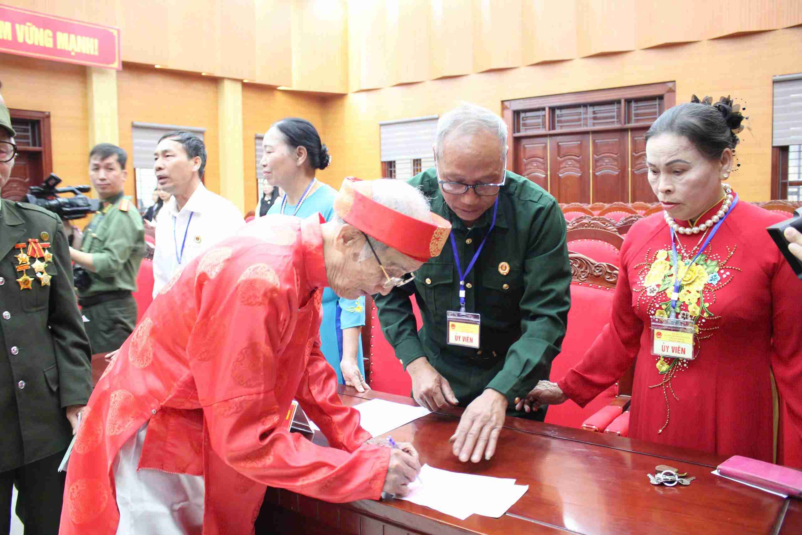 Hung Yen people go to the polls. Photo: Mai Huong