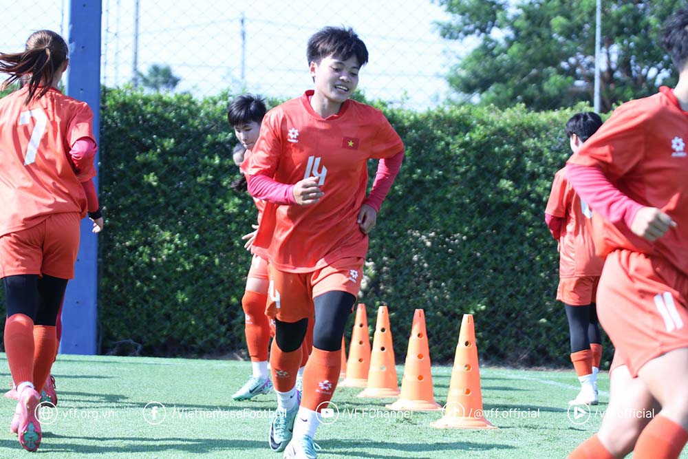 Vietnam U20 women's team practices methodically, ready to face Japan. Photo: VFF