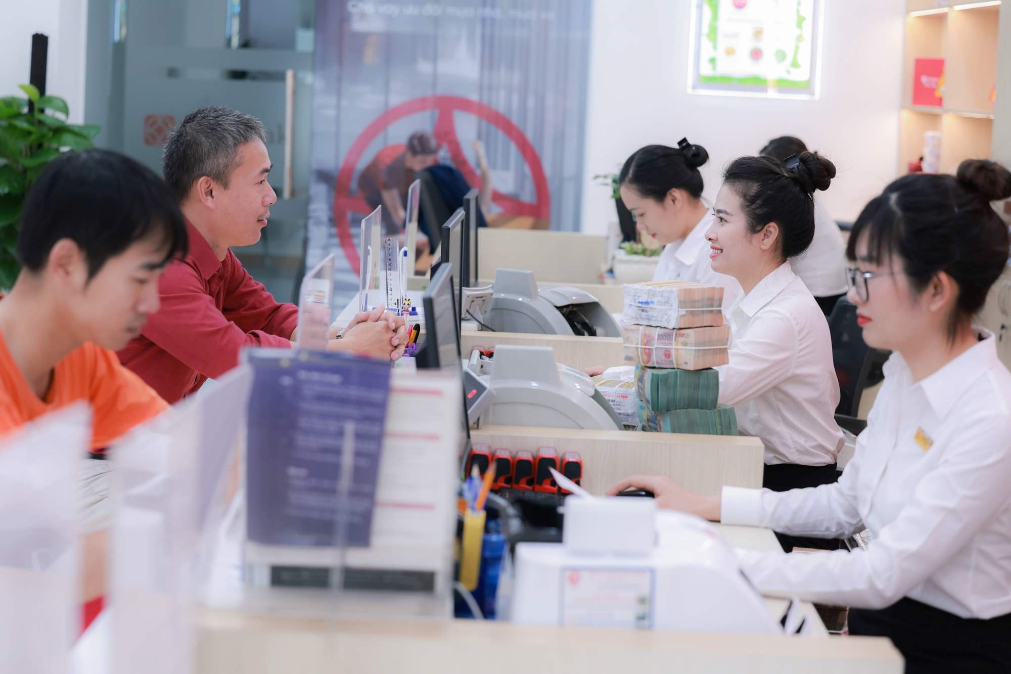 In 2026, the financial market witnessed an unprecedented increase in capital scale of banks. Photo: Hai Nguyen