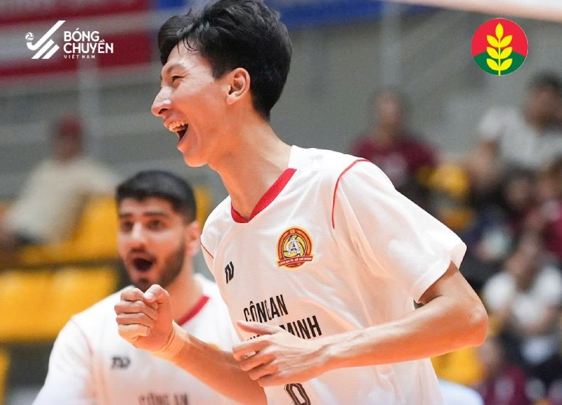 Ho Chi Minh City Police temporarily lead the rankings in the men's division of the national championship. Photo: Vietnam Volleyball