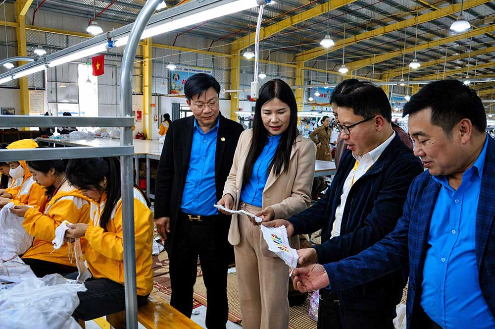 Thousands of initiatives and creative solutions of workers and laborers in Lao Cai province have helped make a profit of nearly 21 billion VND. Photo: Lao Cai e-Portal