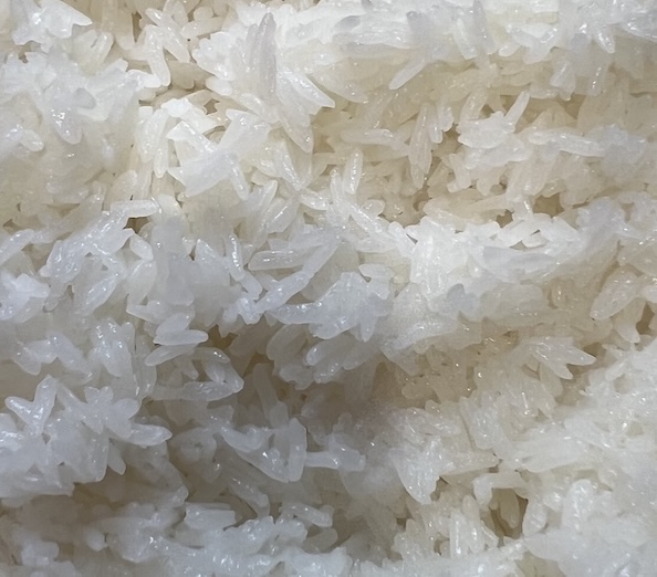 White rice is one of the factors that support muscle gain. Photo: Kieu Vu