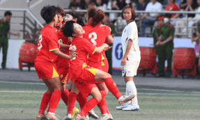 U17ベトナム女子代表対U17タイ女子代表。写真:VFF