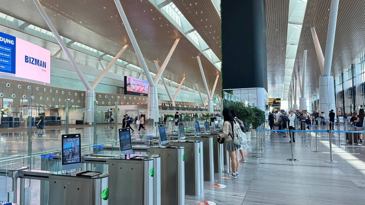 Khu vực check in thông thoáng. Ảnh: Anh Tú 