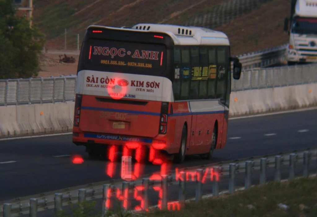 Many cases of speeding on the Quang Ngai - Hoai Nhon expressway. Photo: Traffic Police Department