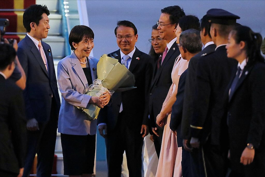Lễ đón Thủ tướng Nhật Bản Takaichi Sanae tại sân bay quốc tế Nội Bài. Ảnh: Hải Nguyễn 