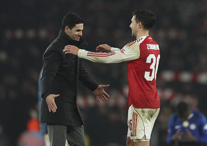 Arsenal đã vươn lên dẫn trước trong cuộc đua này. Ảnh: AFP
