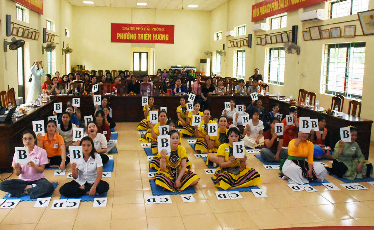Hội thi tuyên truyền viên giỏi diễn ra tại phường Thiên Hương, Hải Phòng. Ảnh: Nguyễn Huệ