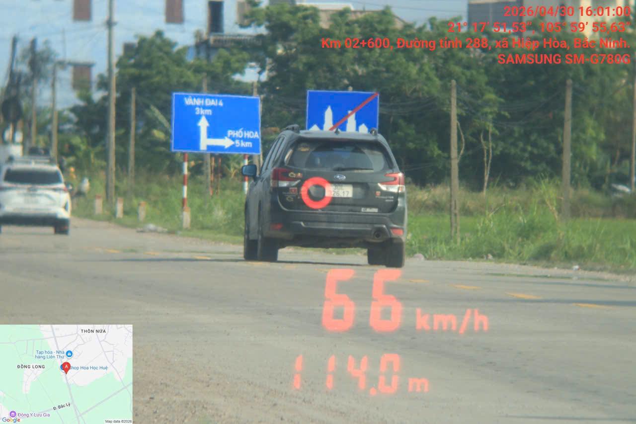 Car owner fined remotely in Hiep Hoa, Bac Ninh. Photo: Bac Ninh Traffic Police