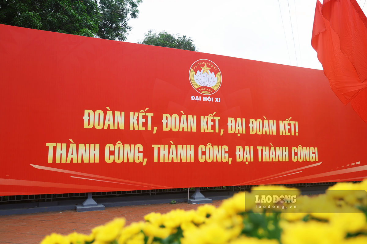 Những ngày này, khắp các tuyến phố tại Hà Nội đã khoác lên mình màu áo rực rỡ đón mừng Đại hội đại biểu toàn quốc Mặt trận Tổ quốc Việt Nam lần thứ XI, nhiệm kỳ 2026-2031.