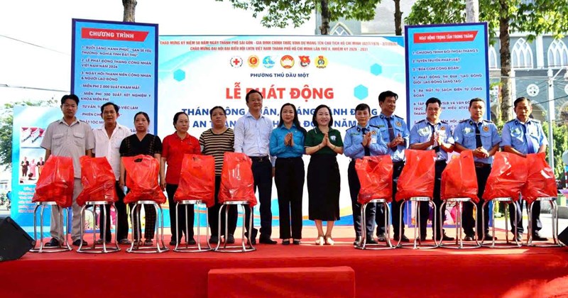 Thủ Dầu Một: Nhiều hoạt động chăm lo cho công nhân khó khăn