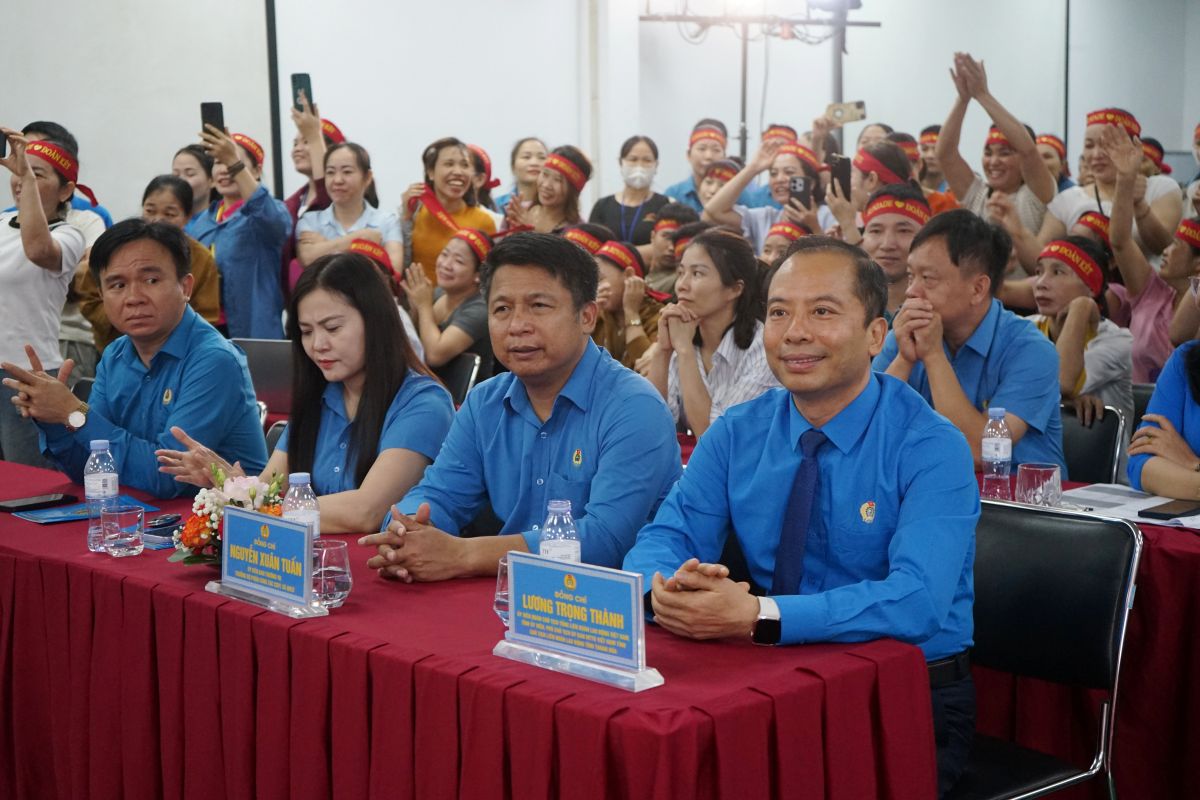 Các đại biểu tham dự hội thi. Ảnh: Quách Du