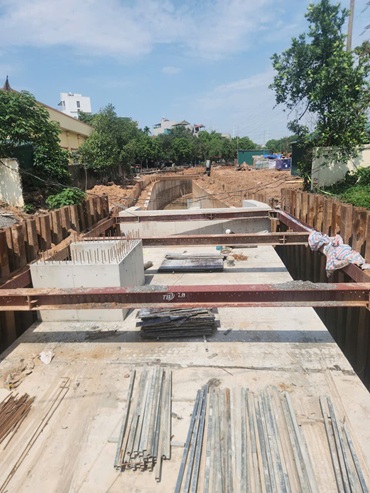 Hà Nội tăng tốc cải tạo sông Tô Lịch, giảm ngập trước mùa mưa. Ảnh: Minh Hạnh 