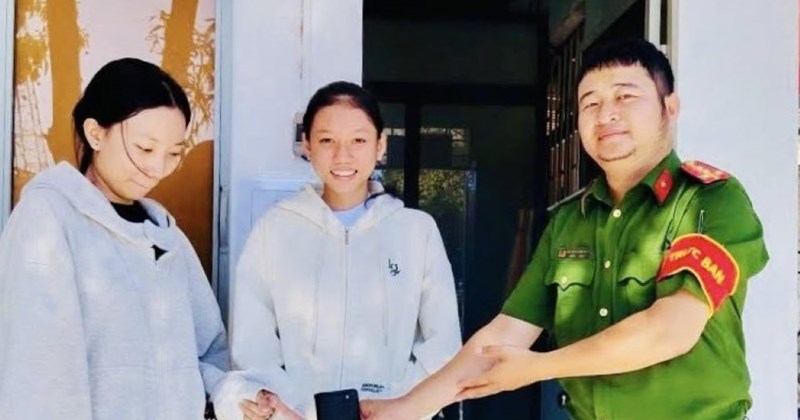 Nữ sinh lớp 12 nhặt được ví, trả lại người đánh rơi