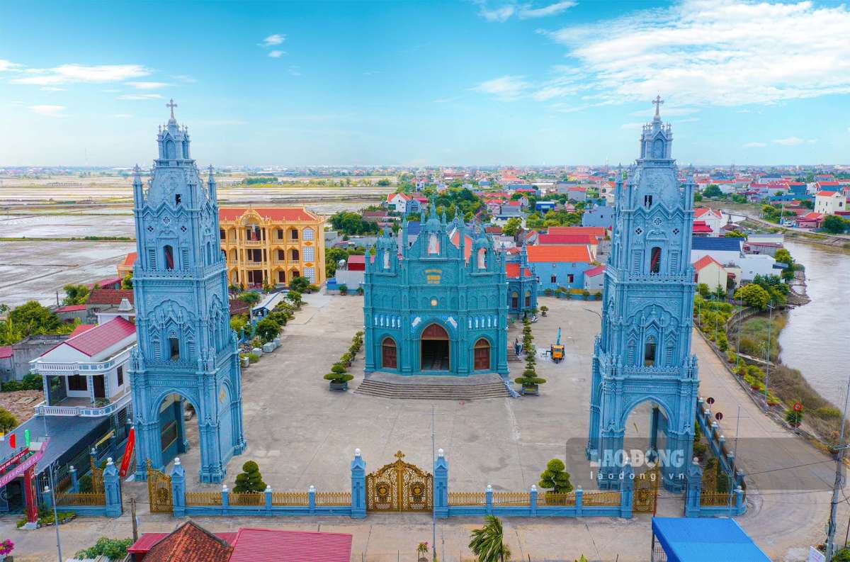 Nghia Son commune, Ninh Binh province has 21 churches, 87% of the population are parishioners. Photo: Ha Vi