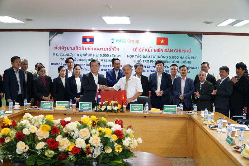 Chính quyền tỉnh Champasak và Gia Lai mong muốn dự án sớm triển khai để tiếp tục nâng cao đời sống cho người lao động. Ảnh: Thanh Tuấn 