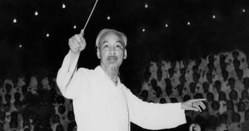 Những lần Bác Hồ khởi xướng bài "Kết Đoàn