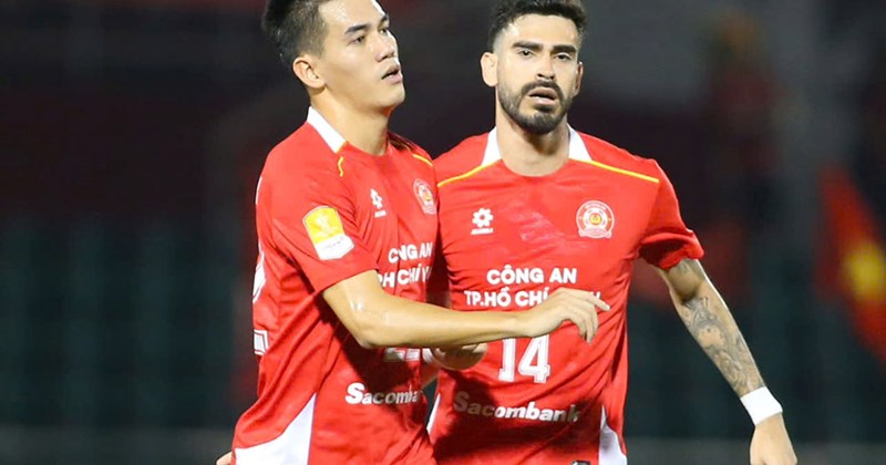 Tiến Linh "nổ súng" sau 17 trận "tịt ngòi
