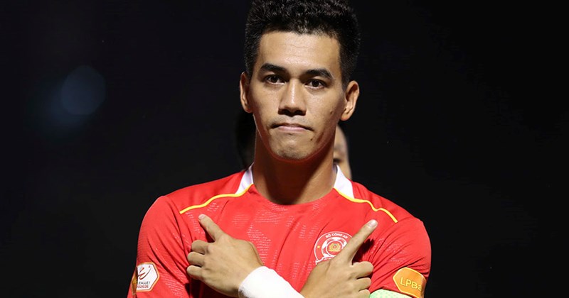 Tiến Linh "mở tài khoản" sau chuỗi 17 trận "tịt ngòi