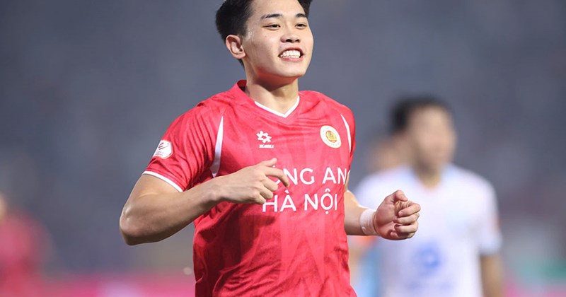 Đình Bắc vào top 3 V.League 2025-2026