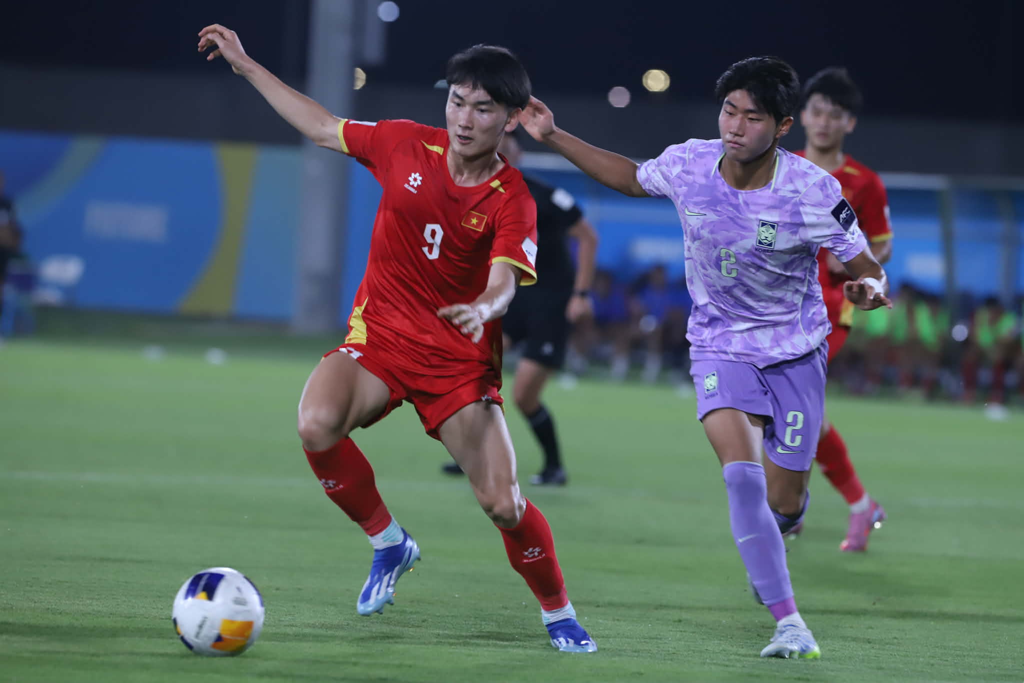 U17 Vietnam is temporarily ranked second in Group C after the 2nd match of the 2026 AFC U17 Championship. Photo: VFF