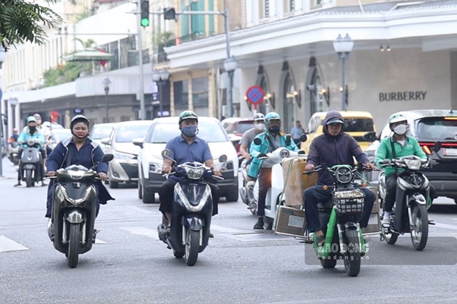 Hanoi City People's Council has not considered and approved the Low Emission Zone Project in Ring Road 1 in the thematic session (session 2). Photo: Duong Anh