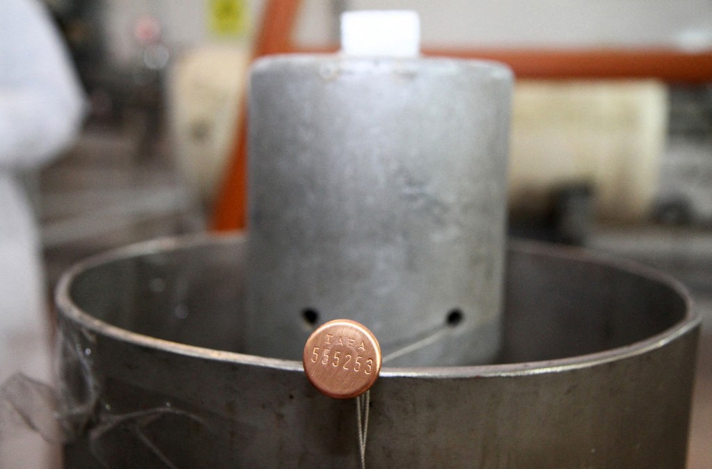It is estimated that Iran has more than 400kg of uranium enriched with 60% purity. The US affirms that it is monitoring these nuclear materials. Photo: AFP