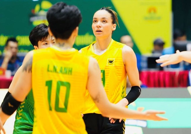 Tay đập Lianet Garcia Anglada của đội VTV Bình Điền Long An. Ảnh: VTVBĐLA