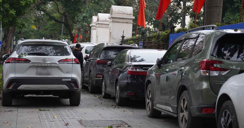 Chính thức tăng phí đỗ xe tạm thời lên 400.000 đồng