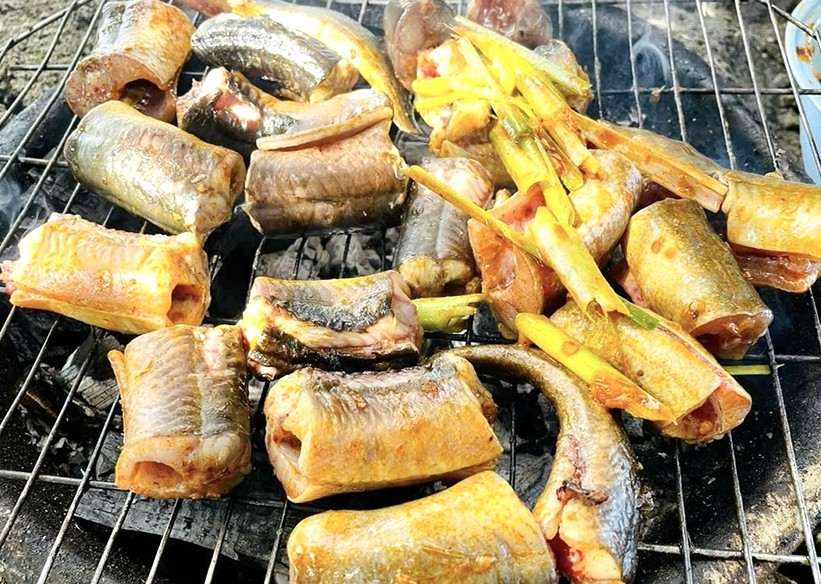 Món ngon từ lươn Cà Mau vẫn chưa được quảng bá nên người tiêu dùng chưa mặn mà với con lươn. Ảnh: Nhật Hồ.