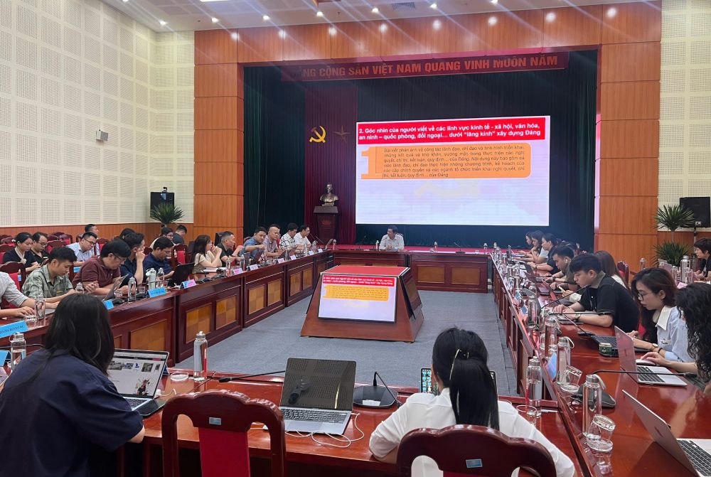 Toàn cảnh buổi sinh hoạt nghiệp vụ. Ảnh: Văn Thắng
