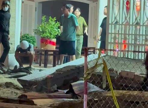 Hiện trường vụ sập tường quán cà phê tại công trình đang thi công ở Đà Nẵng, khiến một người tử vong tại chỗ. Ảnh: Trường An